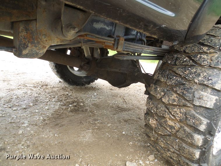 image for item DG5686 2004 Chevrolet Silverado 2500HD  Ext. Cab pickup truck