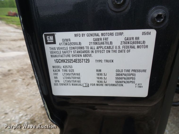 image for item DG5686 2004 Chevrolet Silverado 2500HD  Ext. Cab pickup truck