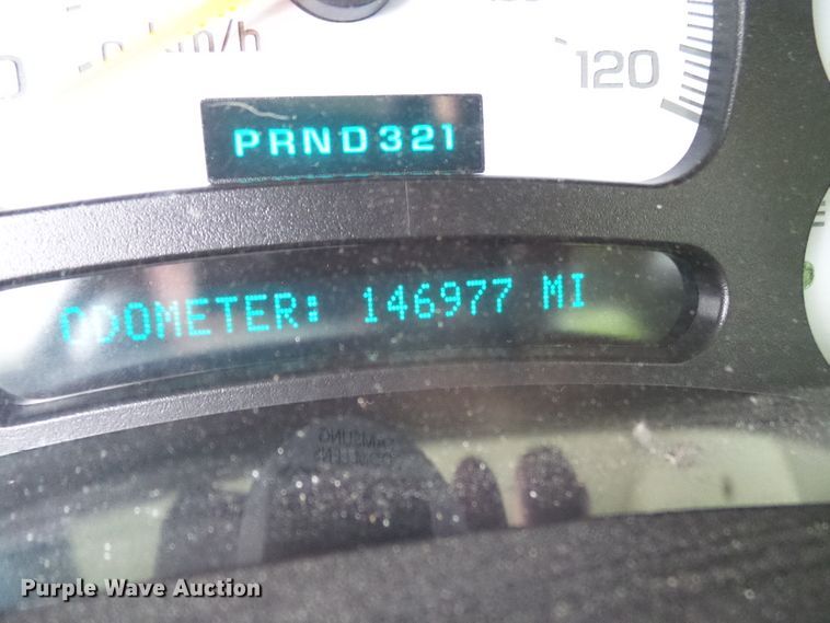 image for item DG5686 2004 Chevrolet Silverado 2500HD  Ext. Cab pickup truck