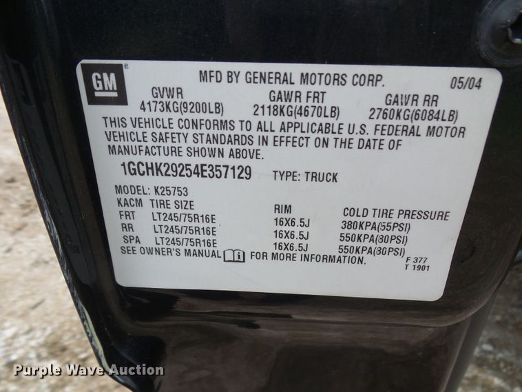 image for item DG5686 2004 Chevrolet Silverado 2500HD  Ext. Cab pickup truck