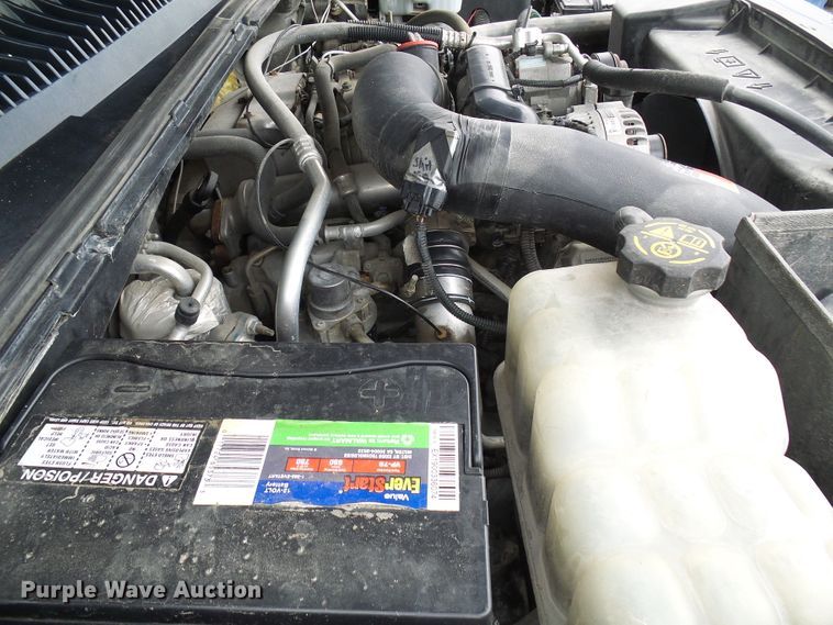 image for item DG5686 2004 Chevrolet Silverado 2500HD  Ext. Cab pickup truck