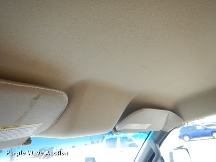 image for item DG5941 2016 GMC Savana box truck