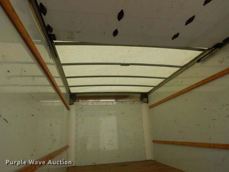 image for item DG5941 2016 GMC Savana box truck