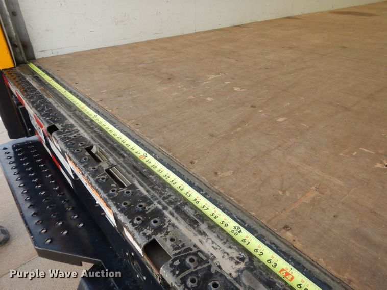 image for item DG5941 2016 GMC Savana box truck