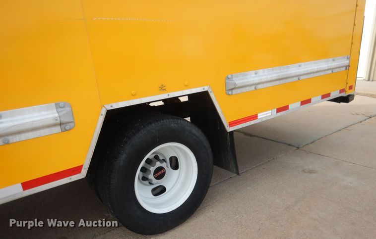 image for item DG5941 2016 GMC Savana box truck