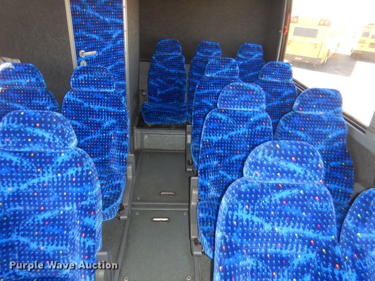 image for item DG5968 2001 Van Hool T2145 coach bus