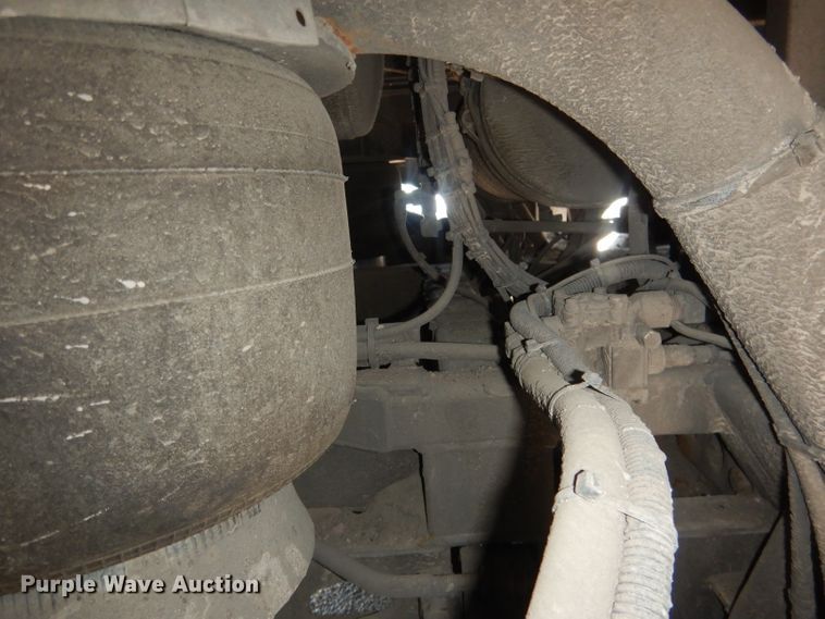 image for item DG5968 2001 Van Hool T2145 coach bus