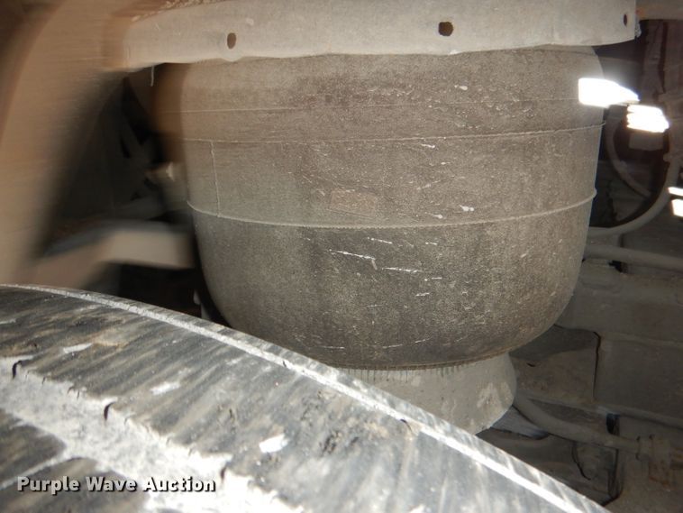 image for item DG5968 2001 Van Hool T2145 coach bus