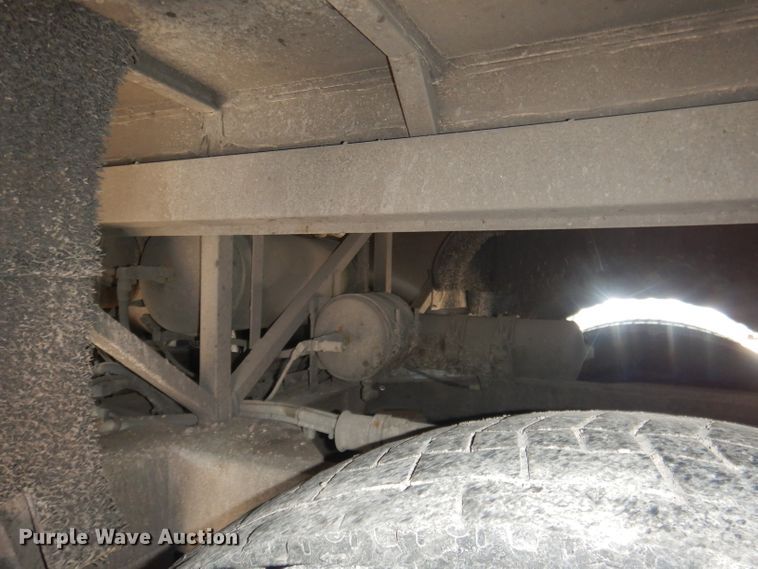 image for item DG5968 2001 Van Hool T2145 coach bus