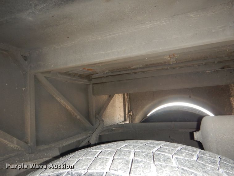 image for item DG5968 2001 Van Hool T2145 coach bus