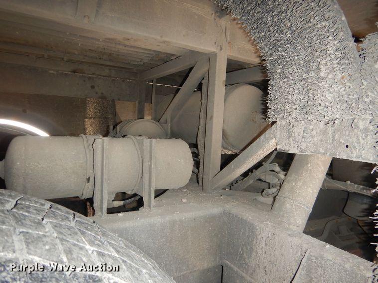 image for item DG5968 2001 Van Hool T2145 coach bus