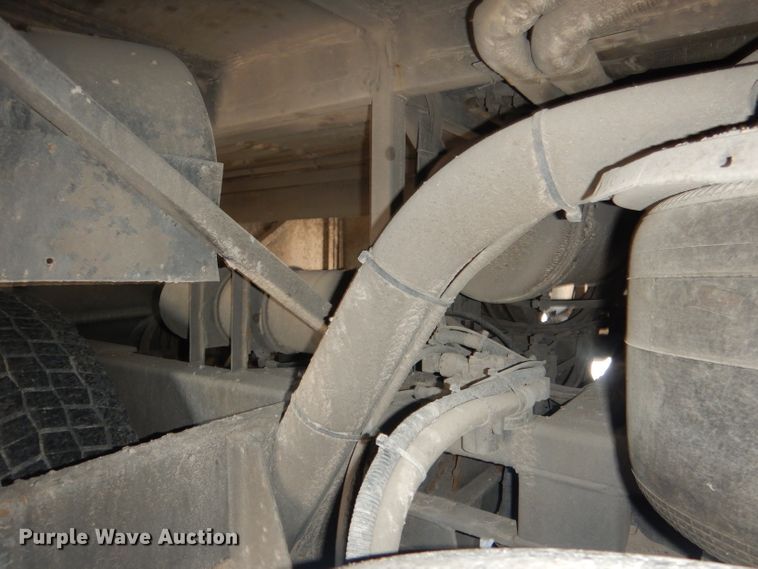 image for item DG5968 2001 Van Hool T2145 coach bus