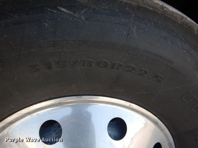 image for item DG5968 2001 Van Hool T2145 coach bus