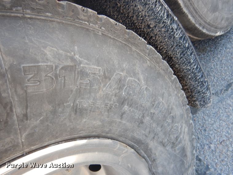 image for item DG5968 2001 Van Hool T2145 coach bus