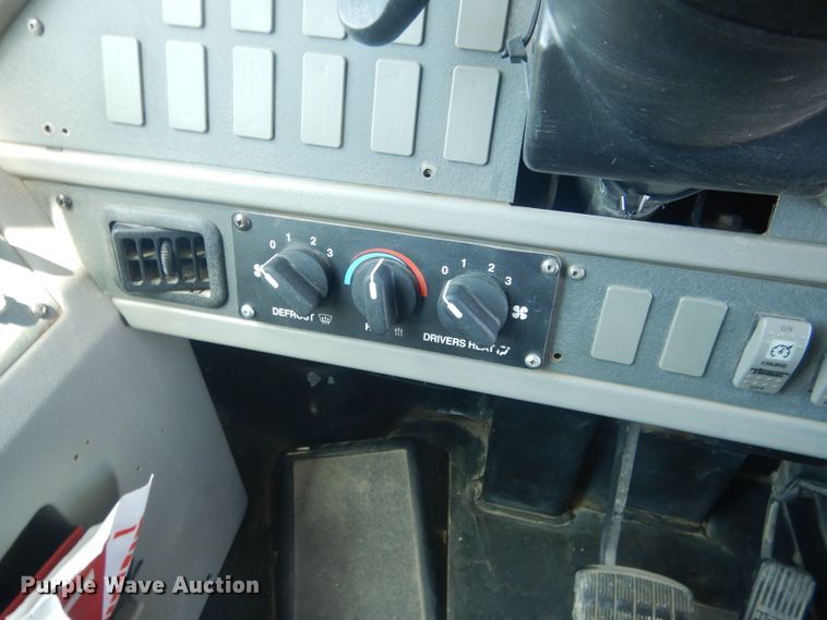 image for item DG5969 2002 Thomas Built Saf-T-Liner MVP ER school bus