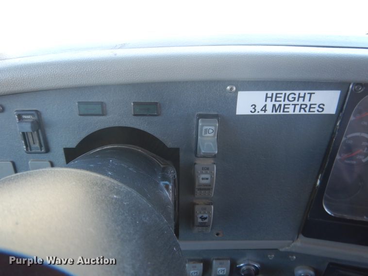 image for item DG5969 2002 Thomas Built Saf-T-Liner MVP ER school bus