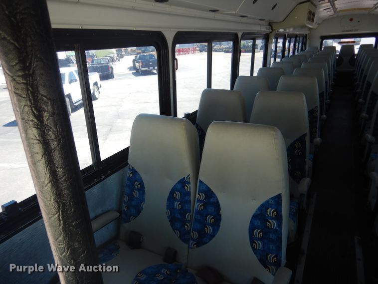 image for item DG5969 2002 Thomas Built Saf-T-Liner MVP ER school bus