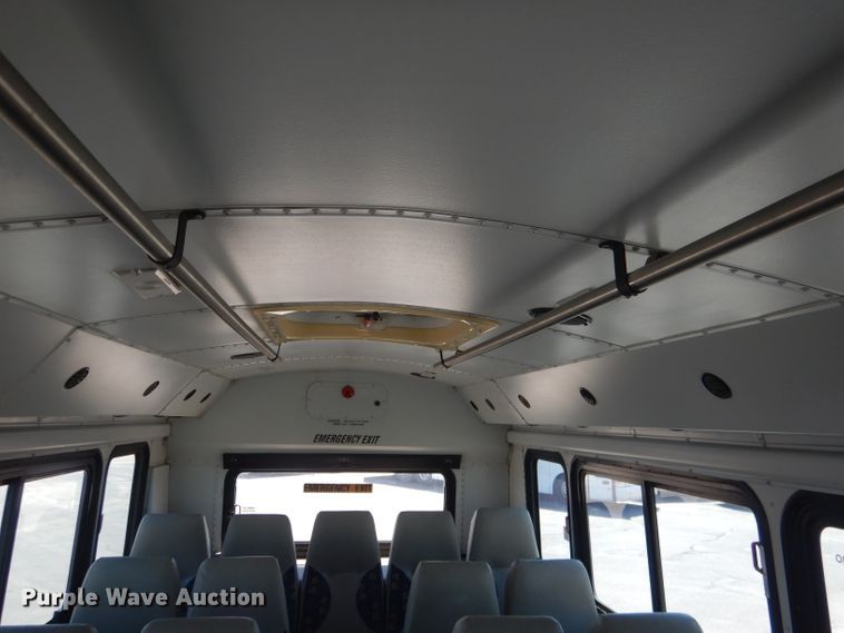 image for item DG5969 2002 Thomas Built Saf-T-Liner MVP ER school bus