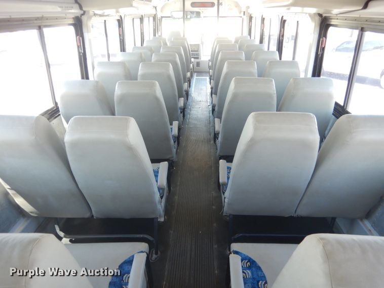 image for item DG5969 2002 Thomas Built Saf-T-Liner MVP ER school bus