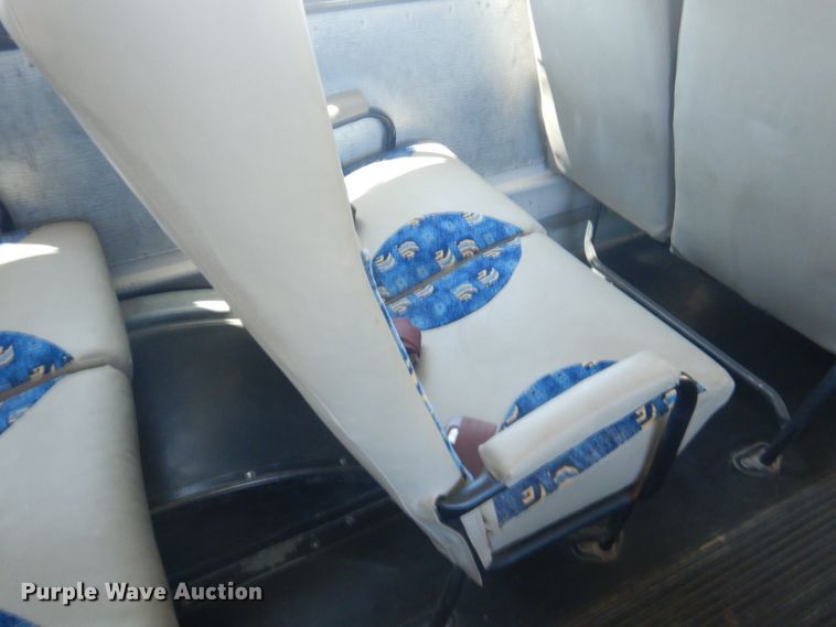 image for item DG5969 2002 Thomas Built Saf-T-Liner MVP ER school bus