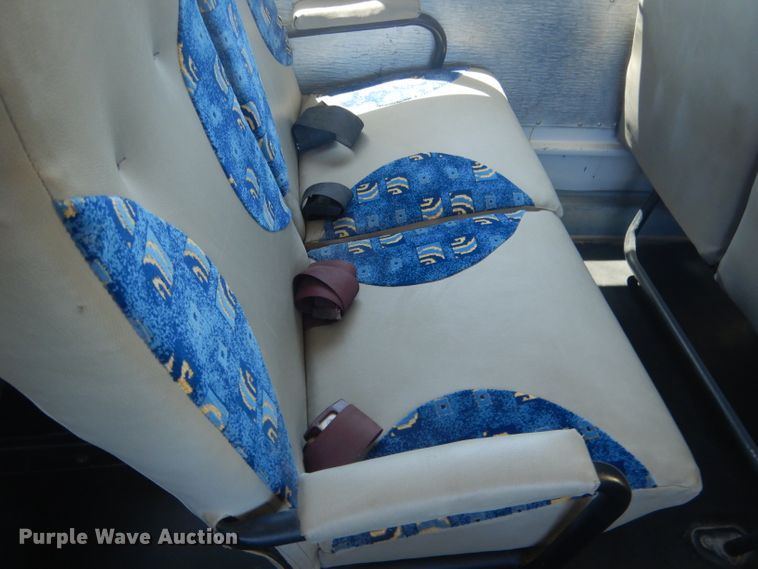 image for item DG5969 2002 Thomas Built Saf-T-Liner MVP ER school bus