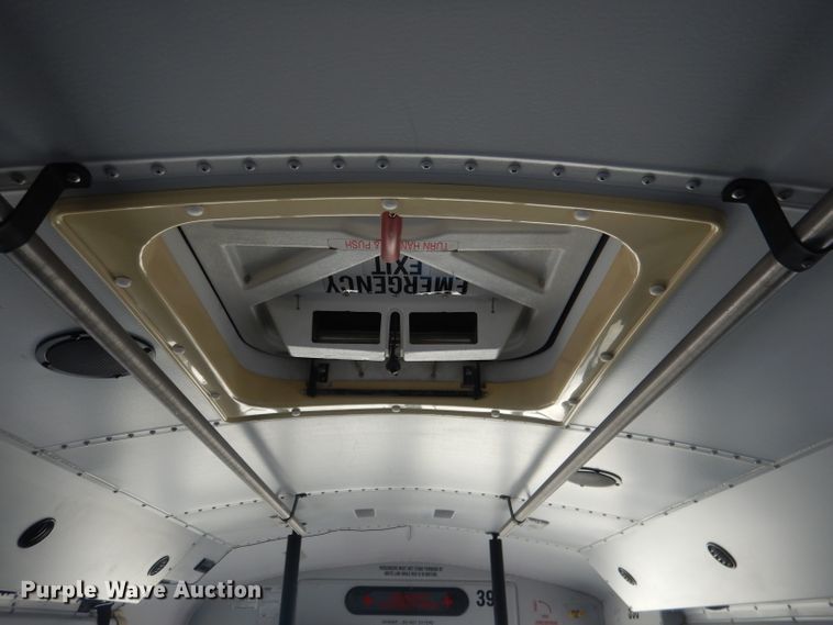 image for item DG5969 2002 Thomas Built Saf-T-Liner MVP ER school bus