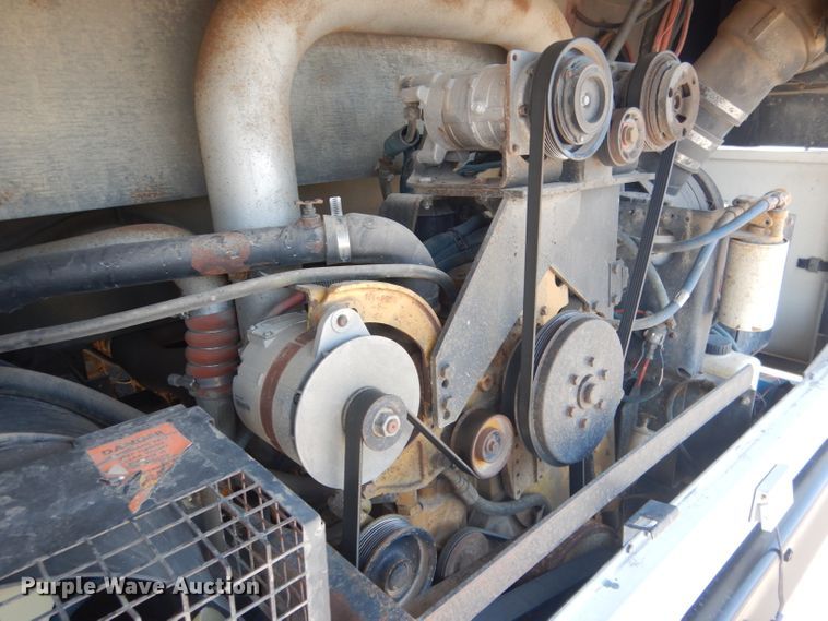 image for item DG5969 2002 Thomas Built Saf-T-Liner MVP ER school bus