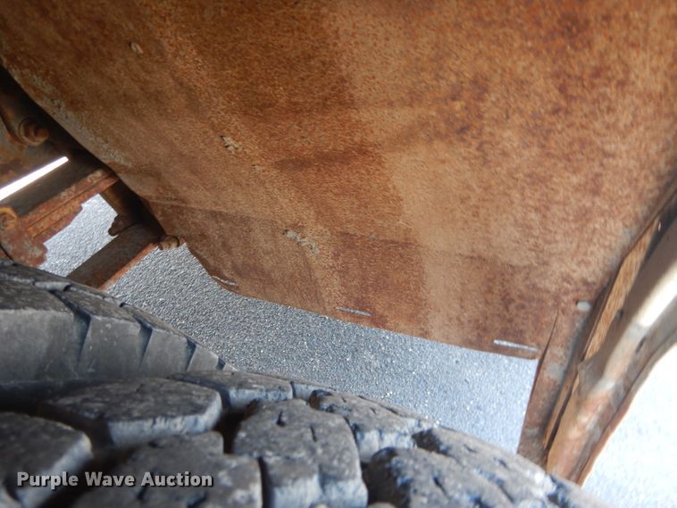 image for item DG5969 2002 Thomas Built Saf-T-Liner MVP ER school bus