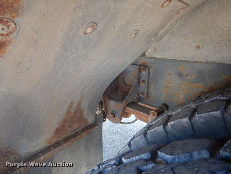 image for item DG5969 2002 Thomas Built Saf-T-Liner MVP ER school bus