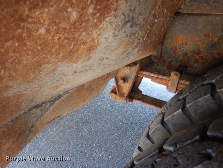 image for item DG5969 2002 Thomas Built Saf-T-Liner MVP ER school bus