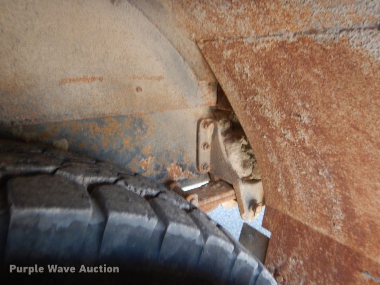 image for item DG5969 2002 Thomas Built Saf-T-Liner MVP ER school bus