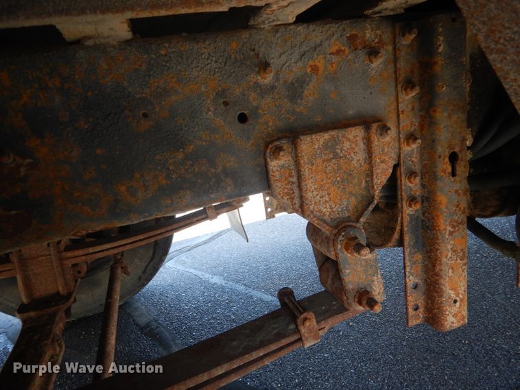 image for item DG5969 2002 Thomas Built Saf-T-Liner MVP ER school bus