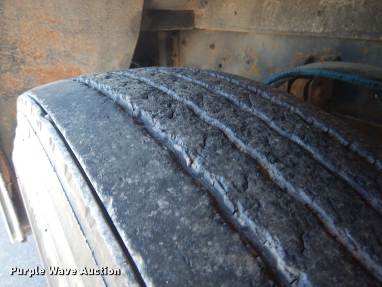 image for item DG5969 2002 Thomas Built Saf-T-Liner MVP ER school bus