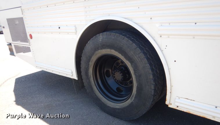 image for item DG5969 2002 Thomas Built Saf-T-Liner MVP ER school bus