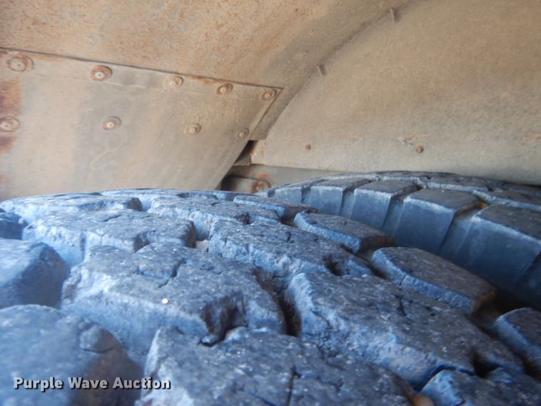 image for item DG5969 2002 Thomas Built Saf-T-Liner MVP ER school bus