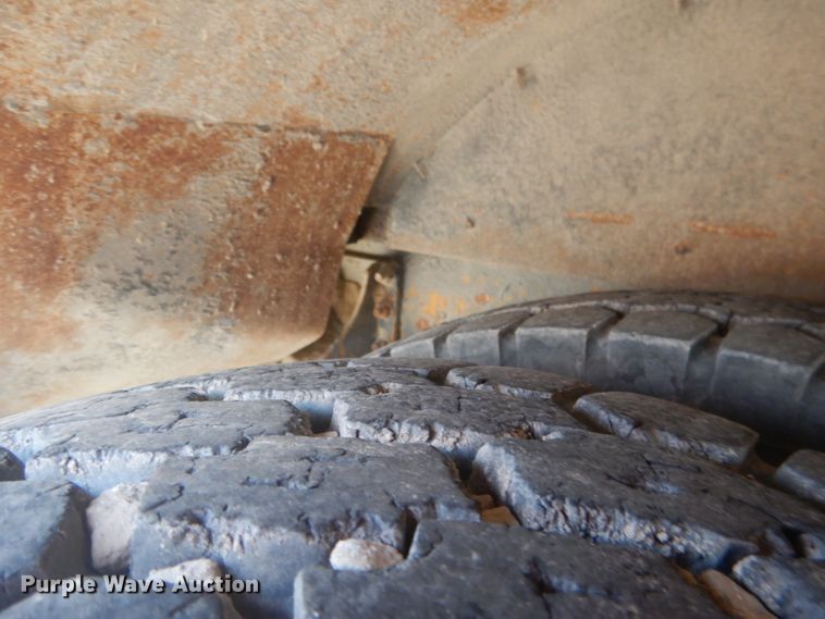 image for item DG5969 2002 Thomas Built Saf-T-Liner MVP ER school bus