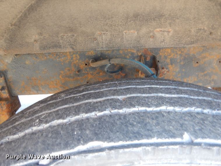 image for item DG5969 2002 Thomas Built Saf-T-Liner MVP ER school bus