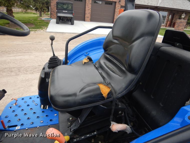 image for item DG5972 2003 New Holland TC35S MFWD tractor