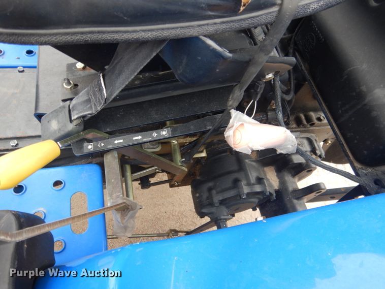 image for item DG5972 2003 New Holland TC35S MFWD tractor