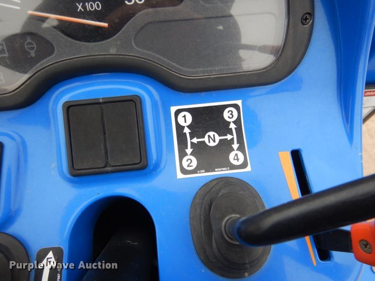 image for item DG5972 2003 New Holland TC35S MFWD tractor