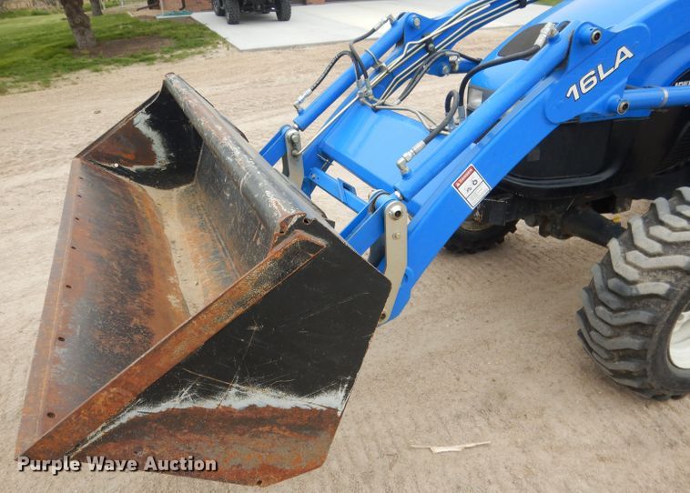 image for item DG5972 2003 New Holland TC35S MFWD tractor