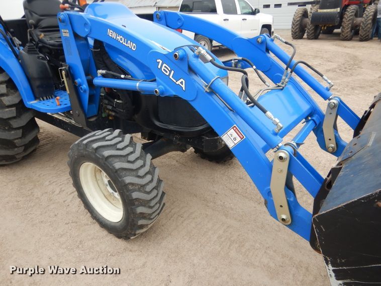 image for item DG5972 2003 New Holland TC35S MFWD tractor