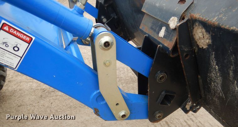 image for item DG5972 2003 New Holland TC35S MFWD tractor