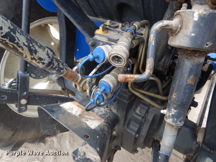 image for item DG5972 2003 New Holland TC35S MFWD tractor