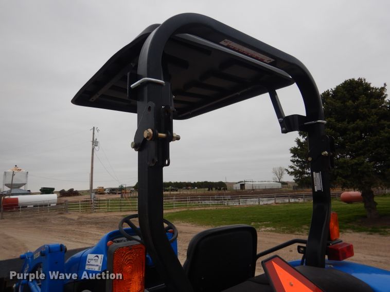 image for item DG5972 2003 New Holland TC35S MFWD tractor