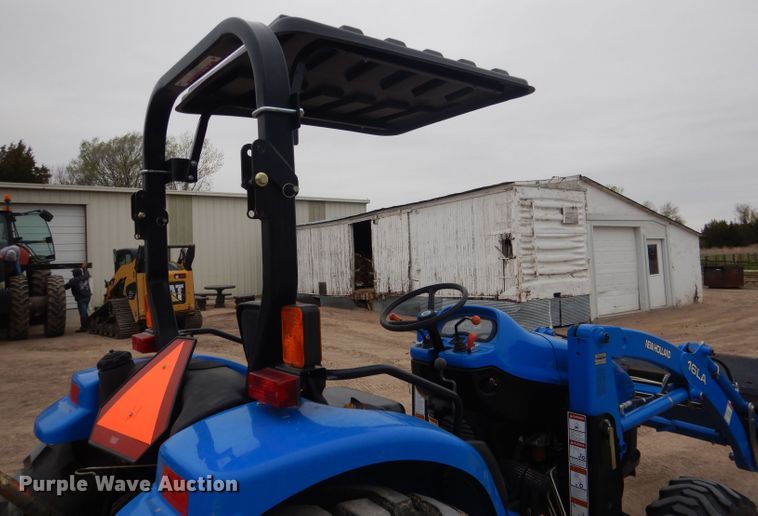 image for item DG5972 2003 New Holland TC35S MFWD tractor