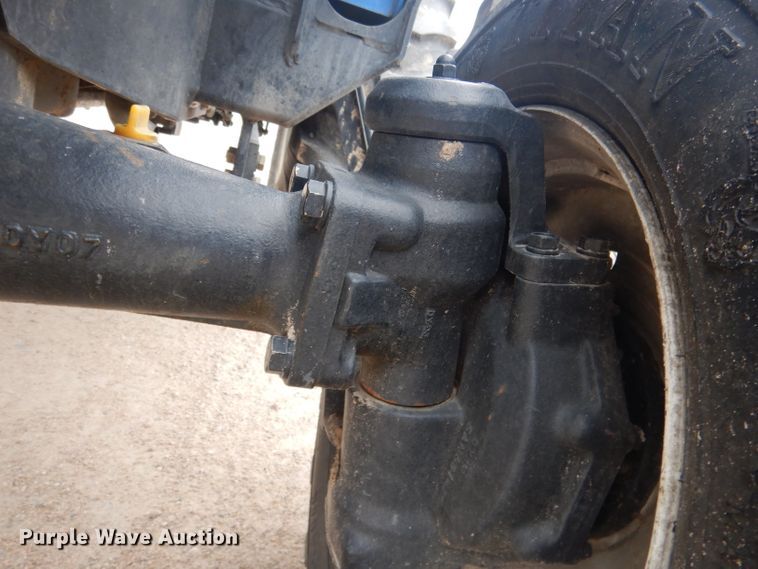 image for item DG5972 2003 New Holland TC35S MFWD tractor