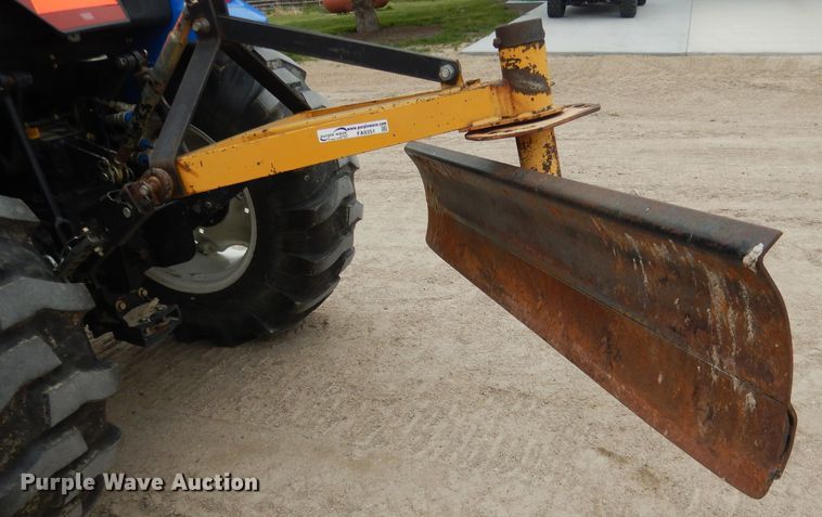 image for item DG5972 2003 New Holland TC35S MFWD tractor