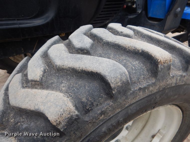 image for item DG5972 2003 New Holland TC35S MFWD tractor