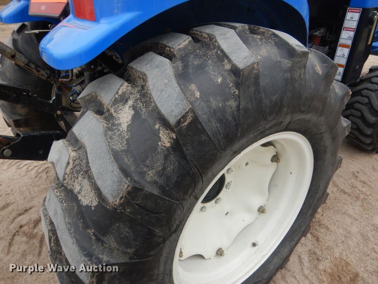 image for item DG5972 2003 New Holland TC35S MFWD tractor